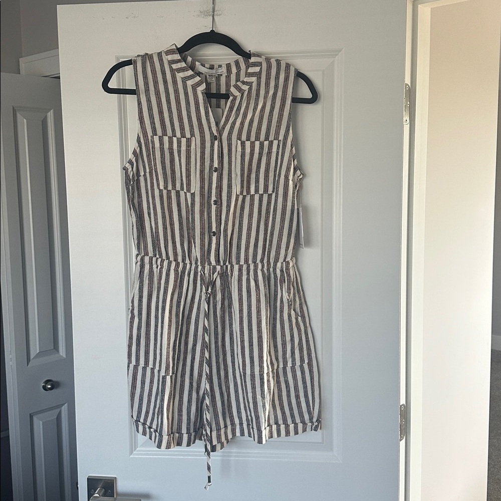NWT Fourteenth Place Striped Sleeveless Button-Up linen Romper size M